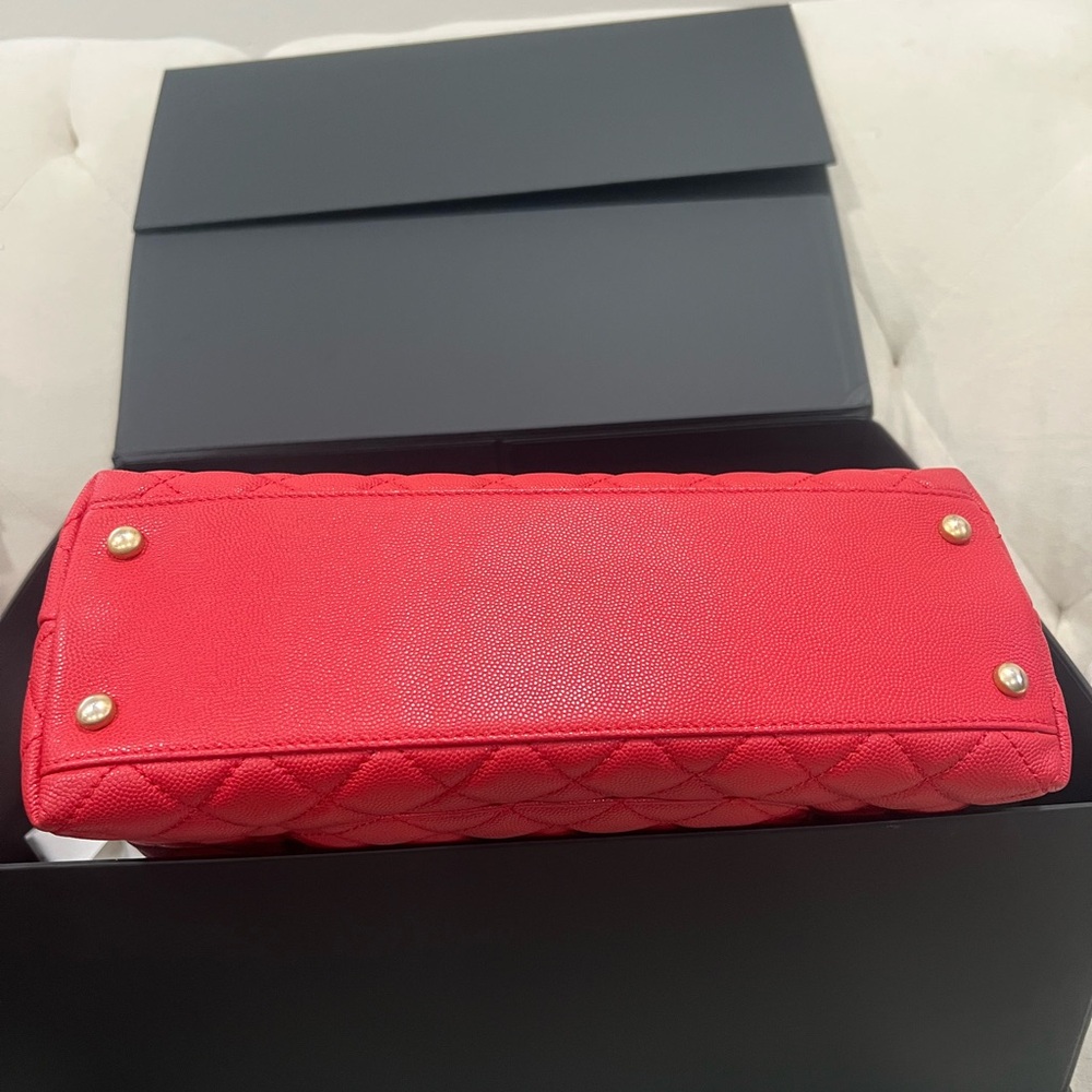 ❤️Coco Chanel Top handle Red Quilted Caviar Bag - Picture 7 of 16